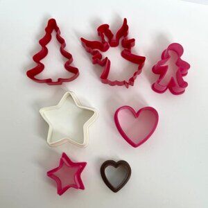 Cookie Cutters Holiday Plastic Set of 7 Minis